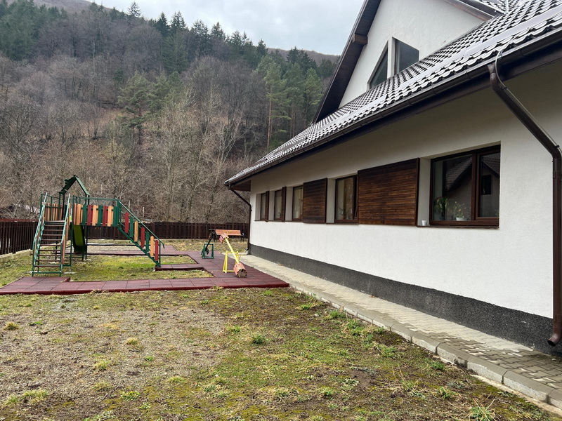 Școala Pângărați, locul unde dascălii formează suflete 4 scoala pangarati gradinita