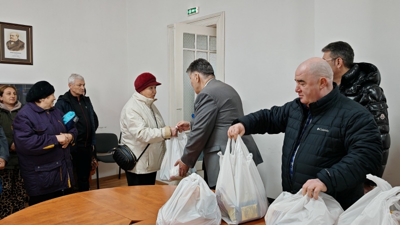 Laurențiu Leoreanu, președinte PNL Neamț: „Să nu-i uităm nicicând pe cei mai triști ca noi” 4 WhatsApp Image 2026 04 09 at 13.10.04