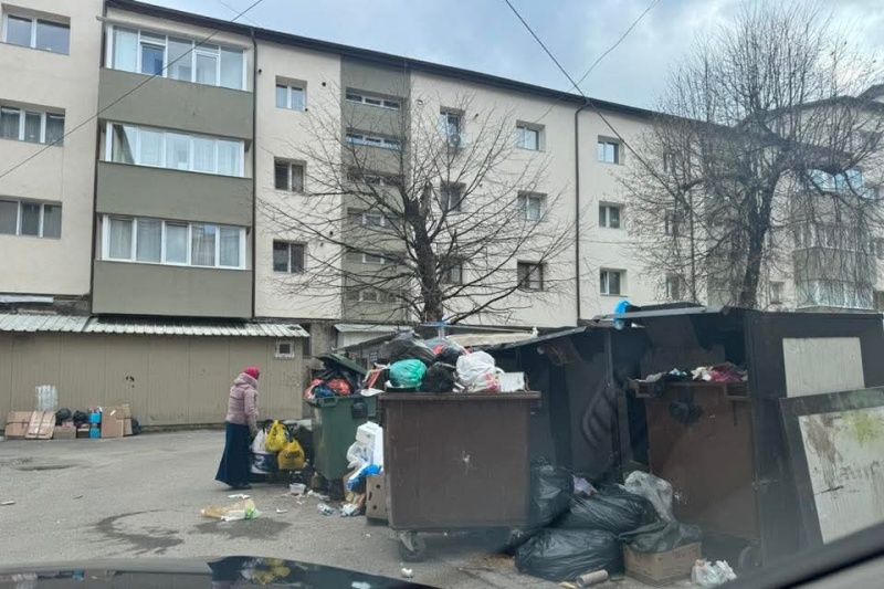 Paștele vine, gunoiul rămâne: „curățenia de sărbătoare”, opțională în unele zone din Târgu-Neamț 3 WhatsApp Image 2026 04 10 at 21.44.49