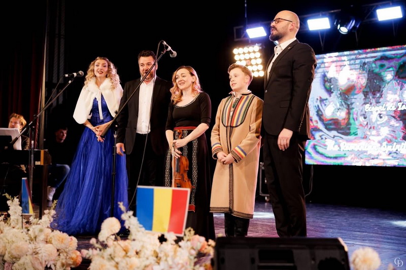 VIDEO La 11 ani, între copilărie și scenă / Povestea lui David Avasilcăi, copilul din Agapia care își cântă drumul spre viitor 6 david avasilcai 6 resize