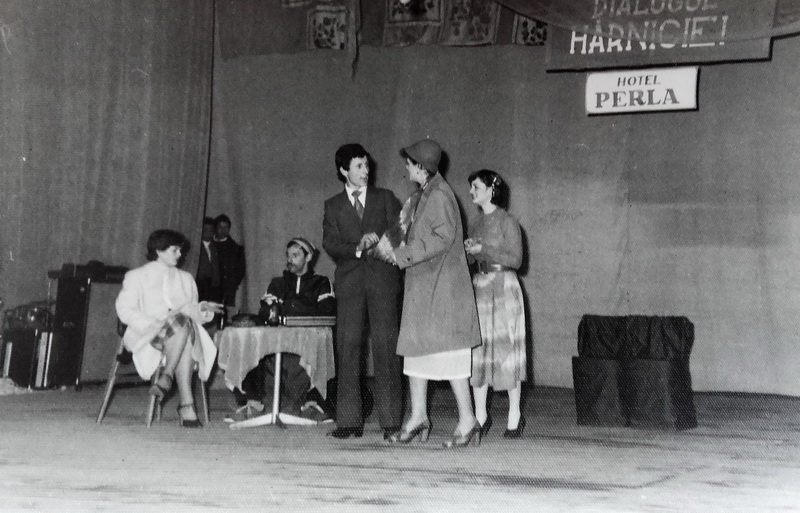 Din arhiva ”Mesagerul de Neamț” – Amintiri din Epoca de Aur (V) Cenaclul Flăcăruica (I)