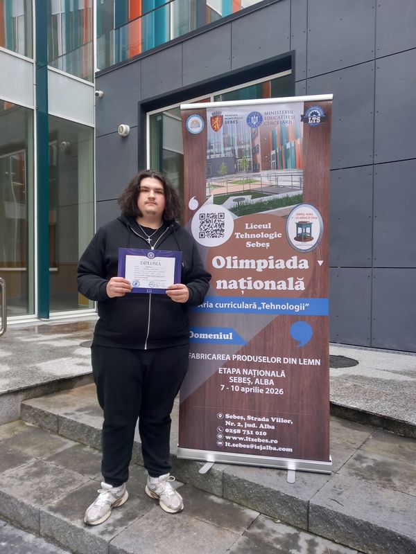 Performerii Neamțului: Locurile I și II la Prelucrarea Lemnului au fost câștigate de elevi de la Forestier! 1 forestier vlad onu