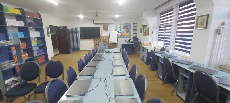 Liceul ”Gheorghe Ruset Roznoveanu” – proiecte, rezultate și perspective! 6 ruset roznovanu laborator SmartLab resize