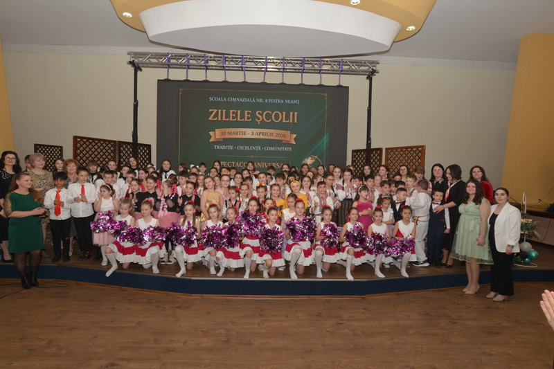 Școala Gimnazială nr. 8 - 50 de ani de Educație! 3 scoala 8 serbare resize