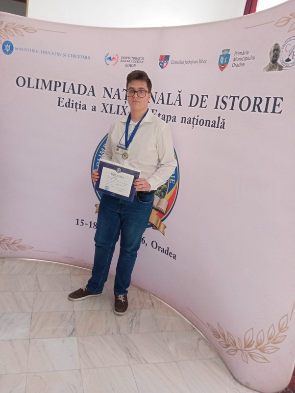 Performanță de excepție pentru un elev din Târgu-Neamț: locul IV la Olimpiada Națională de Istorie, după nota 10 la etapa județeană 1 tg mihnea ioan mariuta 01