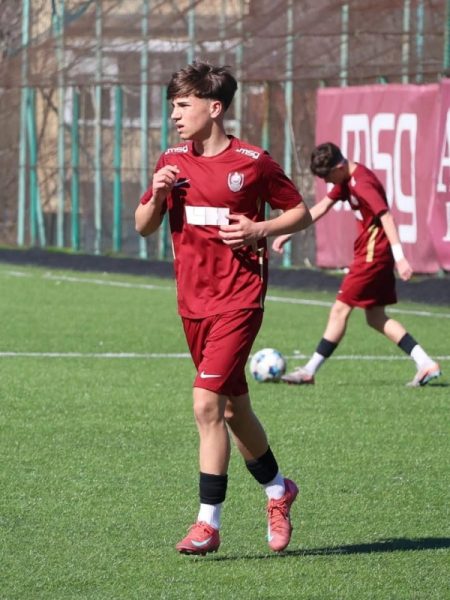 Savin Luca Andrei, puștiul din Piatra Neamț ajuns în finala Ligii Elitelor: talent crescut acasă, confirmat la Cluj Savin