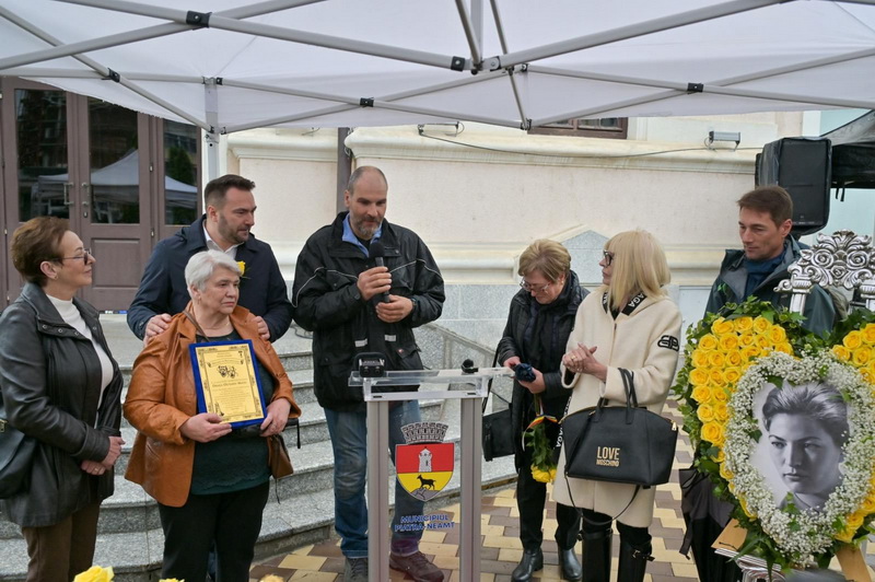 FOTO&VIDEO Stea pe Aleea Personalităților pentru Draga Olteanu Matei 21 Stea Draga Olteanu Matei 21 resize