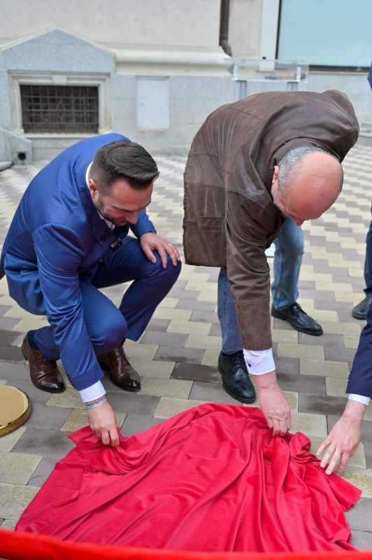 Video – foto. Piatra- Neamț. Încă o stea pe Aleea Personalităților – cea a actorului Claudiu Istodor! 5 WhatsApp Image 2026 05 10 at 20.02.00