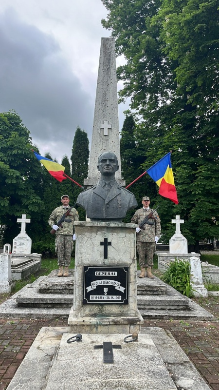 Ceremonie dedicată Zilei Eroilor la Piatra Neamț 7 WhatsApp Image 2026 05 21 at 11.45.14 1
