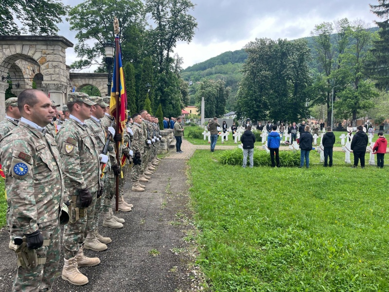 Ceremonie dedicată Zilei Eroilor la Piatra Neamț 4 WhatsApp Image 2026 05 21 at 12.08.37