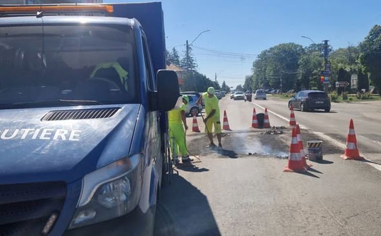 Roznov. Trecere pentru pietoni mutată în fața Dispensarului Uman! WhatsApp Image 2026 05 26 at 11.19.12 1