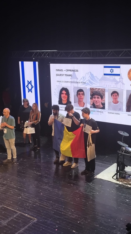 Video-Foto. Palmaresul României la Olimpiada Internațională de Informatică pe Echipe: două medalii de aur, două de argint și bronz pentru CNI 3 WhatsApp Image 2026 05 28 at 10.07.10