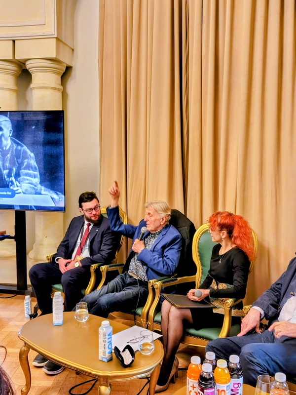 Andrei Șerban – despre pasiune și teama de vorbi despre dragoste, prin “Romeo și Julieta”, în tinerețea sa 3 andrei serban la rotonda 01 resize