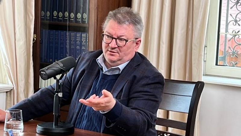 ”În toată istoria sa, poporul român s-a îndreptat întotdeauna spre Occident” / interviu cu istoricul Armand Goșu 2 armand gosu 3 resize