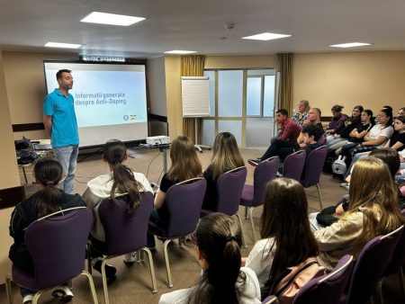 Sportivii clubului HC Pietricica Piatra-Neamț s-au întâlnit cu consilieri ai Agenției Naționale Anti-Doping pietricica antidoping 02 resize