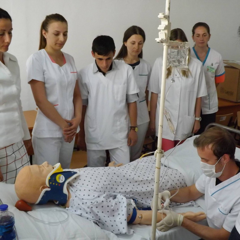 Colegiul Tehnic de Transporturi - un nou început, aceeași dedicare pentru educație! 2 scoala postliceala sanitara
