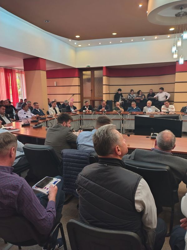 Video – Foto. Presiuni pe primarii care au proiecte finanțate prin PNRR! Ședință la Prefectură 2 sedinta 2