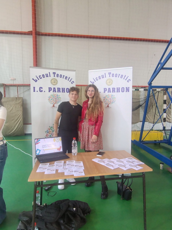 FOTO&VIDEO Interes maxim la Târgul de oferte educaționale pentru absolvenții claselor a VIII-a 5 targ educational 5 resize