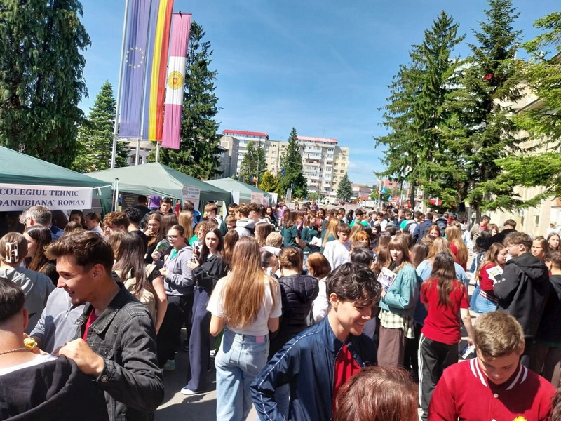 FOTO Zilele Municipiului Roman: O celebrare de succes a identității mușatine și a noii generații 1 zile roman 2026 1 resize