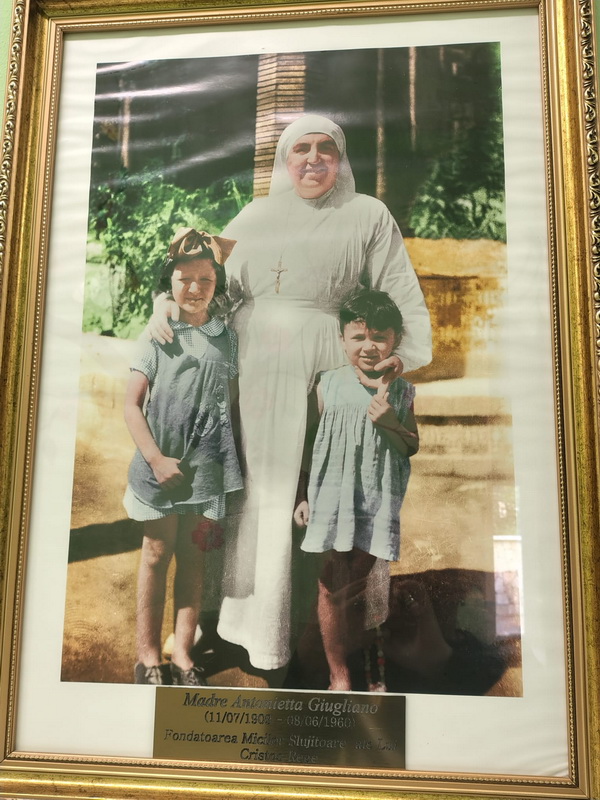 Grădinița ”Cristos Rege” Piatra-Neamț: a doua familie pentru cei mici! 8 Cristos Rege Fondatorii 02 resize