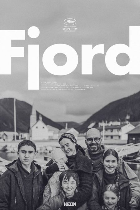 Video – foto. Avanpremieră „Fjord” la Cinema Mon Amour din Piatra- Neamț WhatsApp Image 2026 05 21 at 12.36.04