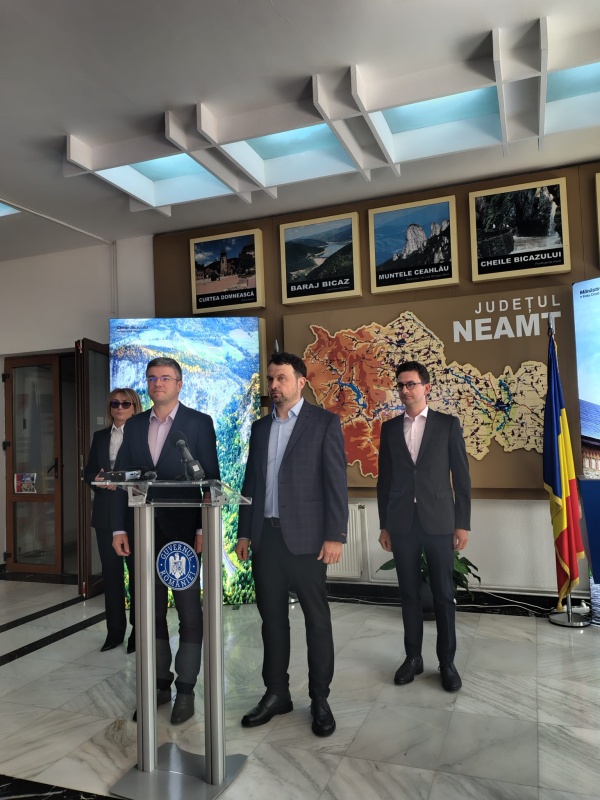 VIDEO. Ministrul Economiei și Digitalizării, Irineu Darău într-o scurtă vizită în Piatra -Neamț WhatsApp Image 2026 06 03 at 21.47.21