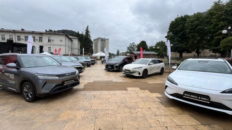 Video-Foto. Invitație în acest week-end: Salonul auto de la Piatra Neamț WhatsApp Image 2026 06 12 at 12.20.02