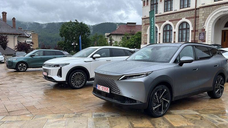 Salonul Auto Piatra Neamț și-a deschis porțile 5 WhatsApp Image 2026 06 12 at 14.23.19