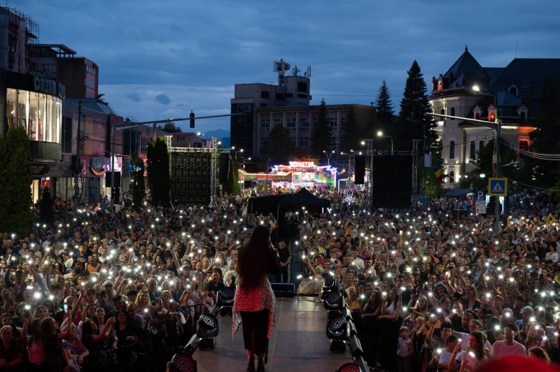 Piatra Fest 2026: Zilele Municipiului Piatra-Neamț – patru zile de sărbătoare, recunoștință, tradiție și bucurie în inima orașului WhatsApp Image 2026 06 22 at 20.12.36