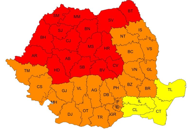 Cupola de foc, avertizări colorate de caniculă. Jumătate de țară va fi sub avertizare cod roșu