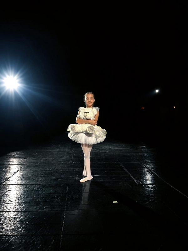 VIDEO Antonia Maria Voroneanu, nemțeanca care a fost pe podium la „Românii au talent” 2026 și visează la marile scene ale lumii 2 antonia voroneanu 2 resize