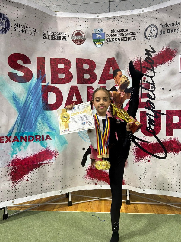 VIDEO Antonia Maria Voroneanu, nemțeanca care a fost pe podium la „Românii au talent” 2026 și visează la marile scene ale lumii 6 antonia voroneanu 6 resize