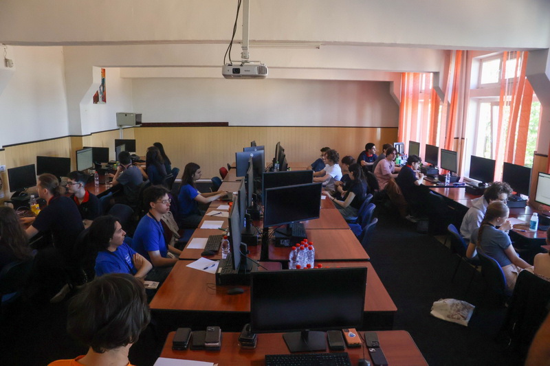Echipă, performanță, entuziasm, tehnologie! Și a fost ediția 2026 a Olimpiadei Internaționale de Informatică pe Echipe (IIOT) 1 olimpiada info 2 resize