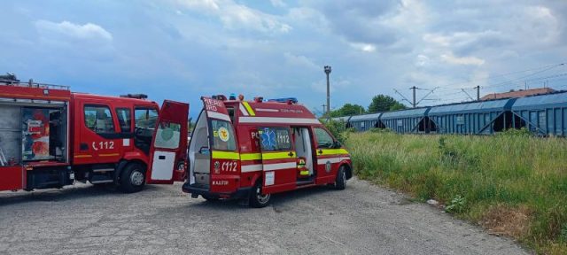 Tragedie în Gara Târgu-Neamț: copil lde 12 ani electrocutat după ce s-a urcat pe un vagon de tren targu neamt copil elecrtrocutat