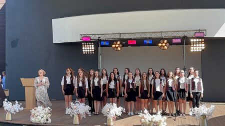 FOTO Gala excelenței în educație la Liceul „Vasile Conta” din Târgu-Neamț. Elevii și profesorii performanți, premiați la final de an școlar tg liceu conta gala 1 resize