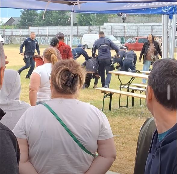 Intervenție a jandarmilor la Zilele Cetății Neamț în urma unei bătăi între rromi