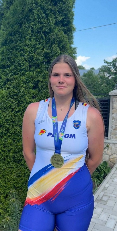 Canotorii de la CS Ceahlăul Piatra Neamț, pe podiumul Campionatului European de Juniori din Germania 10 Baciu Denisa resize