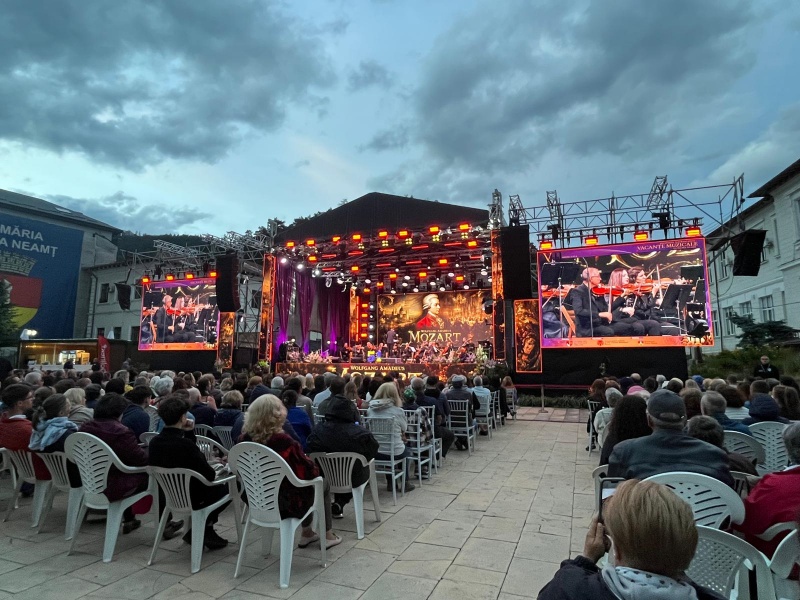 VIDEO-FOTO. Vacanțe Muzicale la Piatra Neamț seara a cincea - Filarmonica de stat de la Sibiu concertează 7 WhatsApp Image 2026 07 09 at 21.07.53 2