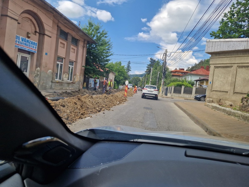 Disconfortul în trafic generat de șantierul de pe strada Ștefan cel Mare din Piatra Neamț va mai dura o lună 1 WhatsApp Image 2026 07 15 at 10.00.56