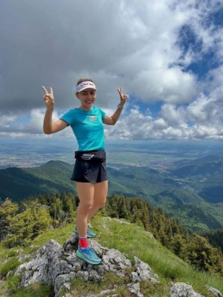 Record imposibil pe Toaca? Campioana mondială Denisa Dragomir vrea să urce 520 de trepte în mai puțin de 3 minute WhatsApp Image 2026 07 15 at 20.16.03