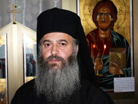 Părintele Serafim a fost depus spre închinare în biserica Mănăstirii Bisericani. Poezia compusă de o credincioasă WhatsApp Image 2026 07 18 at 11.49.16