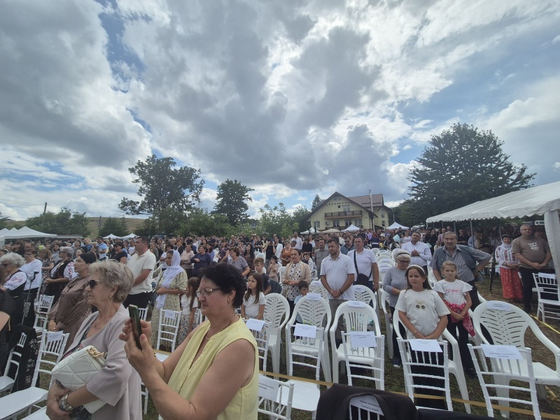 Video-Foto. Festivalul AGAPE aduce sute de spectatori la Agapia 9 WhatsApp Image 2026 07 25 at 16.09.16 1