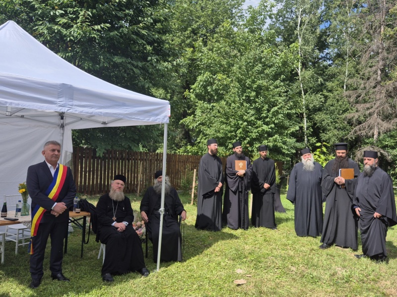 Video-Foto. Festivalul AGAPE aduce sute de spectatori la Agapia 17 WhatsApp Image 2026 07 25 at 16.09.17 6