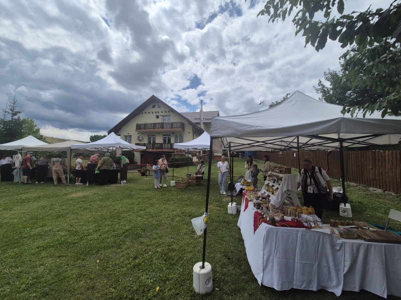 Video-Foto. Festivalul AGAPE aduce sute de spectatori la Agapia 6 WhatsApp Image 2026 07 25 at 16.09.18 4