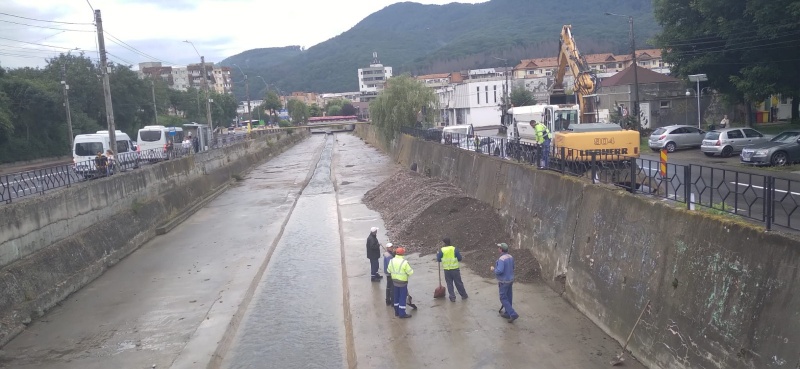 Cuiejdiul a fost cosmetizat. Sute de tone de pietriș au fost îndepărtate din albie 1 WhatsApp Image 2026 07 27 at 11.59.27