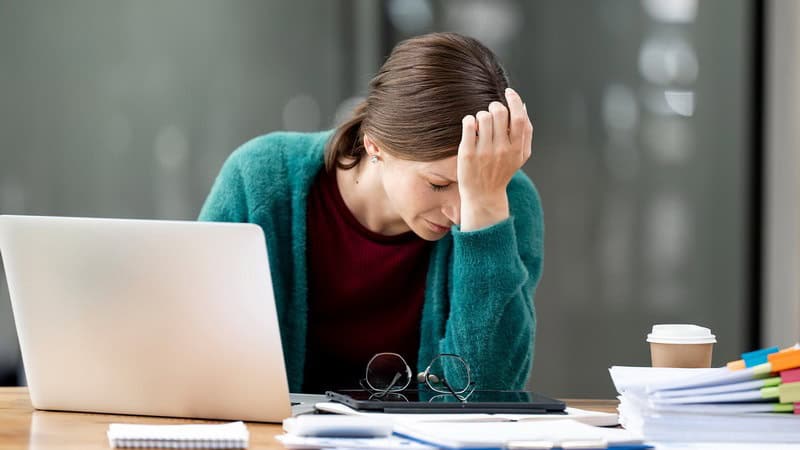 burnout resize - Stresul cronic: cum viața modernă ne îmbolnăvește pe termen lung