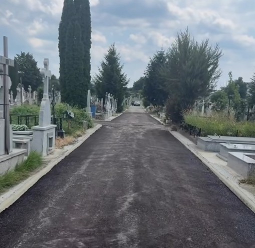 Cimitirul Pietricica: mii de metri pătrați asfaltați și sistem de drenare a apei cimitir pietricica asfalt