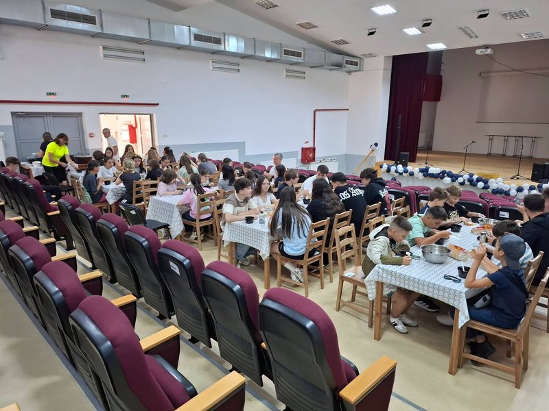 Festivalul „Dăm Folk”, ediția a XI-a: Fără Zahăr și Emeric Imre, în concertele de vineri și sâmbătă 7 dam folk 10