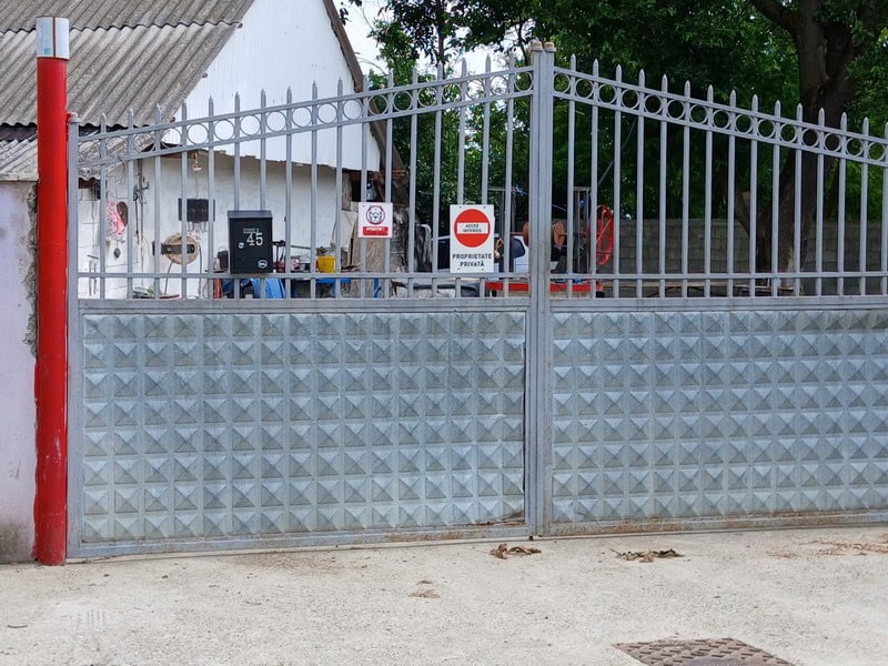 dragomiresti canabis 04 resize - Canabis de milioane, ascuns într-un solar din Hlăpești. Cum a ajuns un sat din Neamț în centrul unei anchete DIICOT