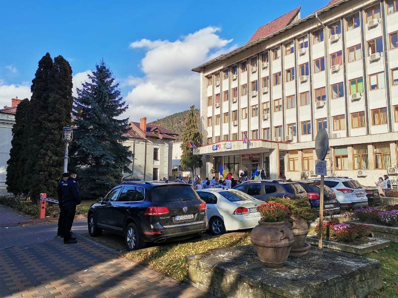 Finanțările nerambursabile la C.J. Neamț, lansate cu întârziere: 2 milioane de lei pentru sport, cultură și proiecte sociale 1 prefectura cj